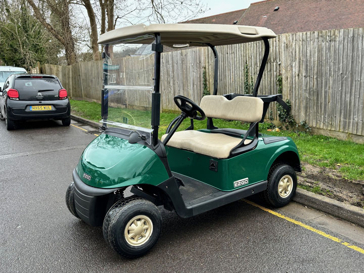 Secondhand Ezgo electric golf buggy for sale
