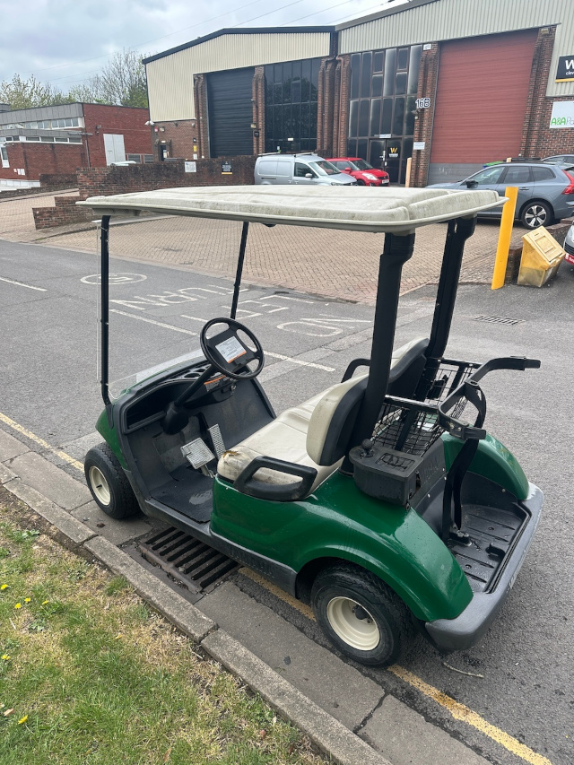 Used petrol Yamaha Drive golf buggy sales